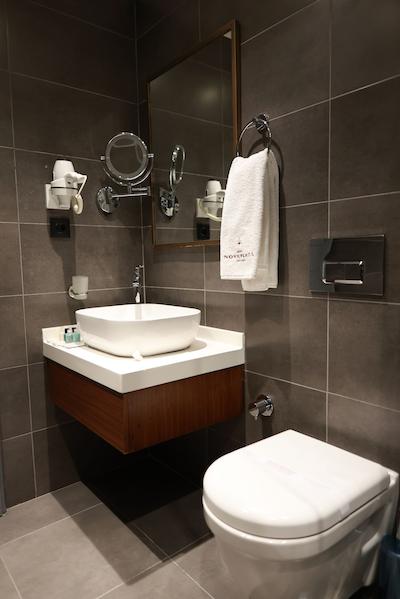 نوا پلازا کریستال