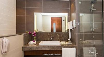 فلورا البرشاء