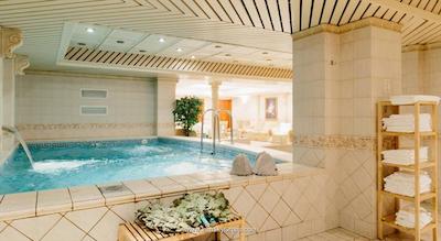 گرند هتل امرالد