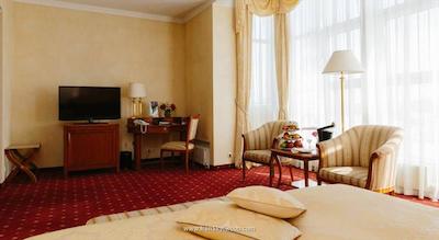 گرند هتل امرالد