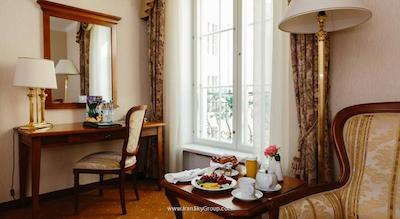 گرند هتل امرالد