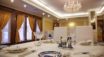 گرند هتل امرالد