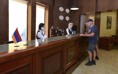 آنی سنترال این