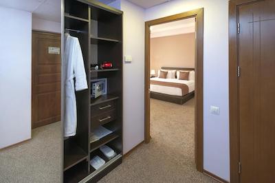 آنی سنترال این