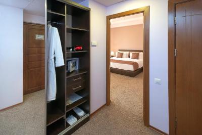 آنی سنترال این