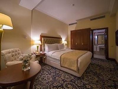 رمدا آلماتی