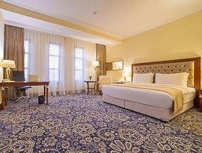 رمدا آلماتی