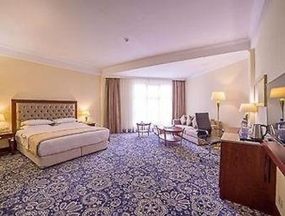 رمدا آلماتی