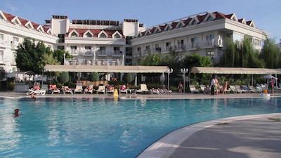 گرند میرامور هتل