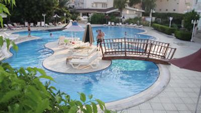 گرند میرامور هتل