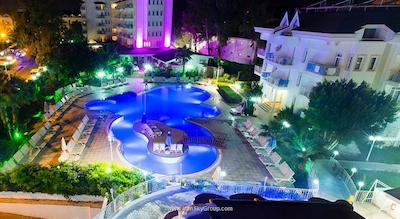 گرند میرامور هتل