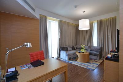 کرون پلازا جیپور تنک رود