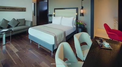 مونپیک استانبول هتل گلدن هورن