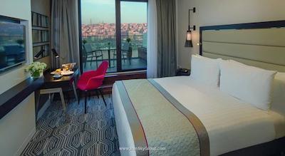 مونپیک استانبول هتل گلدن هورن