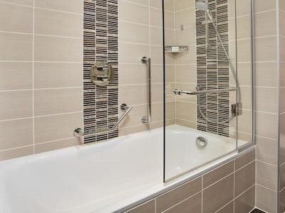 هیلتون گاردن این دبی مال اونیو