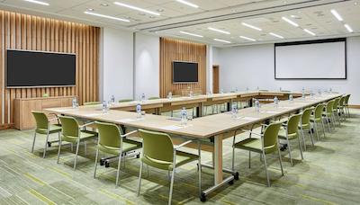 هیلتون گاردن این دبی مال اونیو