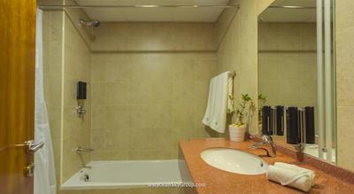 جانا مارینا بی سوئیت