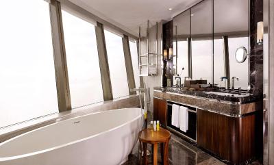 حیات ریجنسی استانبول آتاکوی