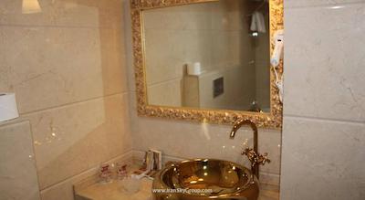 بای مورات کراون هتل تکسیم