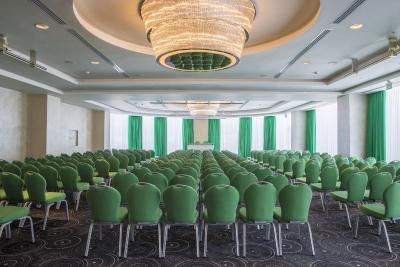 پارک این بای رادیسون استانبول آتاتورک ایرپورت