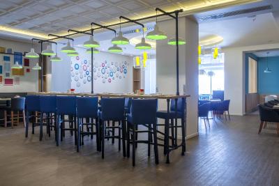 پارک این بای رادیسون استانبول آتاتورک ایرپورت