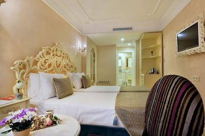 ادیب سلطان هتل-مای اکسترا هوم