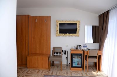 ادیب سلطان هتل-مای اکسترا هوم