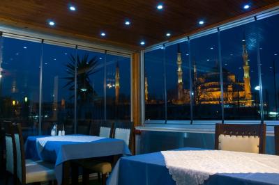 مهمت بی هتل