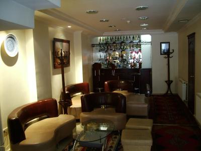 مهمت بی هتل