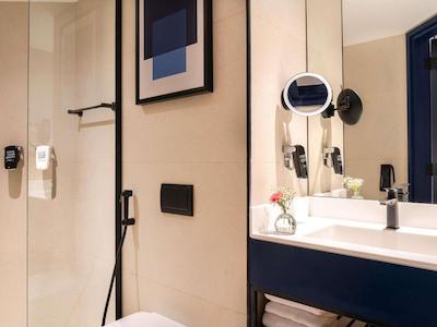 آیبیس وان سنترال