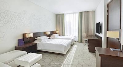 حیات پلیس دبی بنی یاس اسکوئر