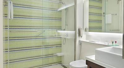 حیات پلیس دبی بنی یاس اسکوئر