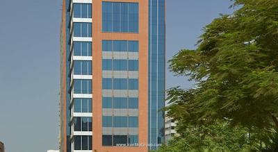 حیات پلیس دبی بنی یاس اسکوئر