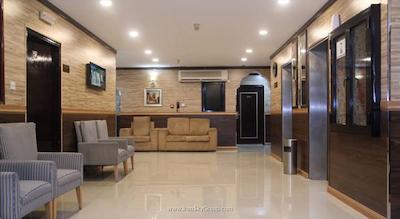 گرند سینا هتل