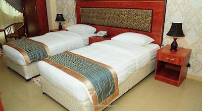 اسکای ویز هتل