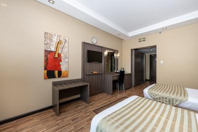 پیرل سوییس هتل