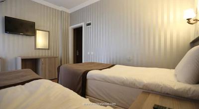 دستینو پارک هتل