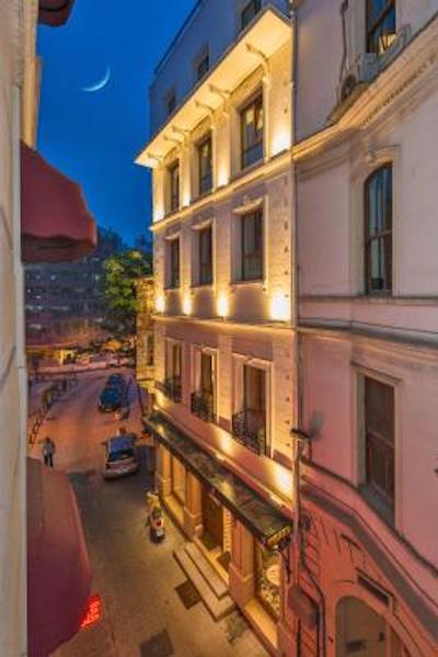 آدا کاراکوی هتل-اسپشیال کتگوری