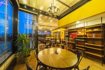 آدا کاراکوی هتل-اسپشیال کتگوری