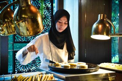ال امروز هتل بانکوک د لیدینگ حلال هتل