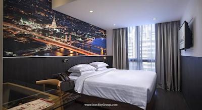 گللریا 12 سوخومویت بانکوک بای کمپس هسپیتلیتی