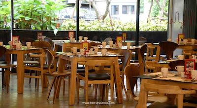 گللریا 12 سوخومویت بانکوک بای کمپس هسپیتلیتی