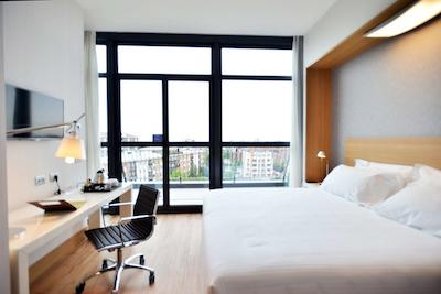 هیلتون گردن این میلان نورث