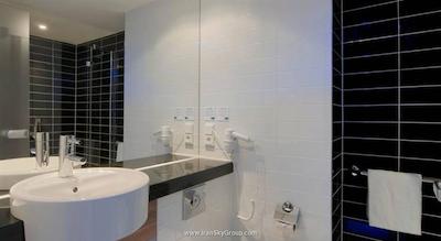 هالیدی این اکسپرس دوسلدورف سیتی