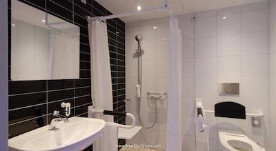 هالیدی این اکسپرس دوسلدورف سیتی