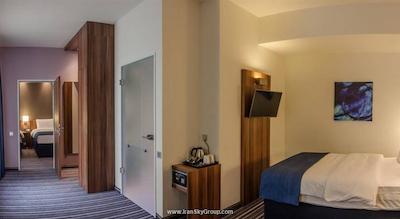 هالیدی این اکسپرس دوسلدورف سیتی