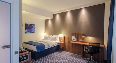 هالیدی این اکسپرس دوسلدورف سیتی