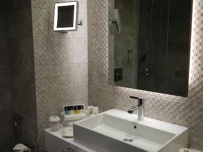 هالیدی این استانبول کادیکوی