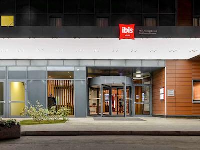 آیبیس مسکو داینامو