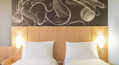 آیبیس مسکو داینامو